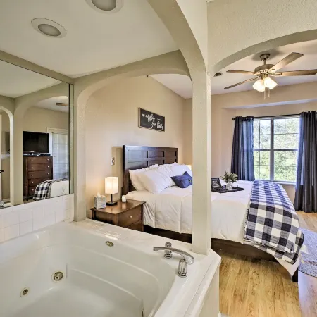 7 Mi to Branson StripThe Ridge' w/ Game Room