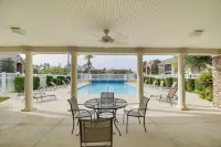 Foley Condo w/ Pool Access: 10 Mi to Gulf Shores! - 3-Star