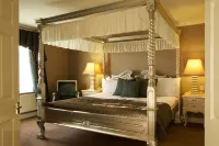 Wrexham Llyndir Hotel by Belvilla Hotels in 