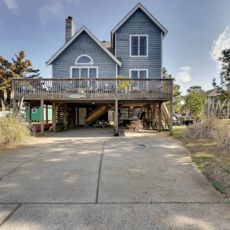 Hot Tub and Fire Pit Outer Banks Family Getaway!