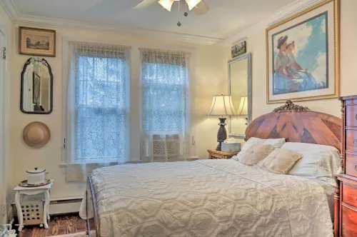 Historic Ocean Grove Home - Walk to Beach! - Parkplatz