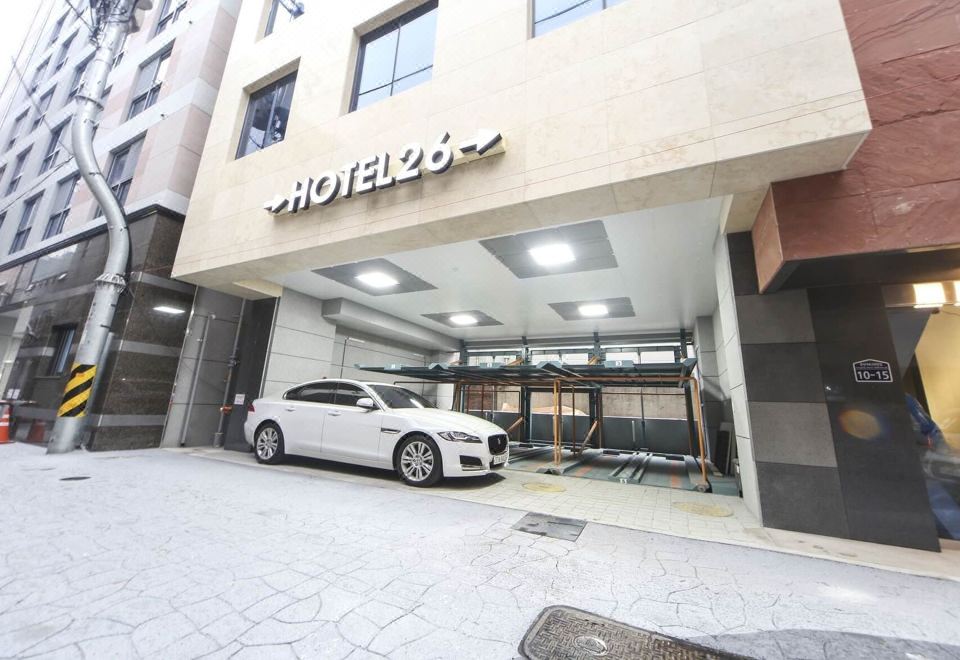 2. 부산역 호텔26..