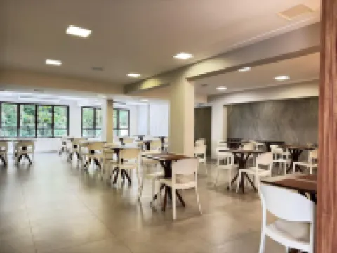 伊利亞波爾查特酒店 聖維森特酒店