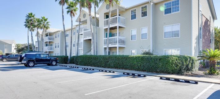Winter Getaway Destin Condo by Golf and Dining Hotel di Destin