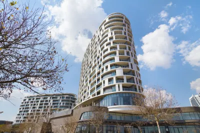 Ellipse Waterfall 3801 Hotels near Dros Midrand