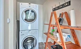 2 Mi to Heavenly Mountain: Tahoe Retreat w/ Views