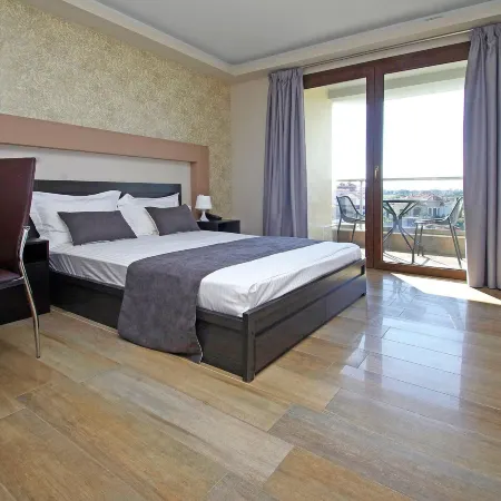 Principal New Leisure Hotel