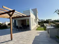 Sunrise Villa with Pool by TrulyCyprus Hotels in Perivolia