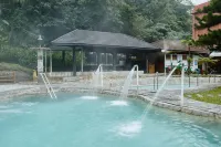 Rainbow Hotel - Hot Springs