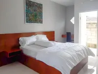 House Acasia Syariah Near Universitas Aisyiah Yogyakarta Mitra RedDoorz Hotels in Gamping