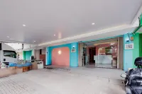 Sans Hotel Harapan Indah - 2-Star