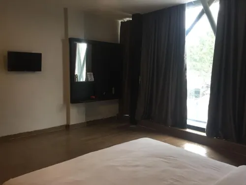 Wisma 63 Pekanbaru Hotels in Labuh Baru Barat