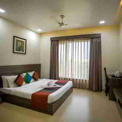 Hotel the Royal Bharti Rooms