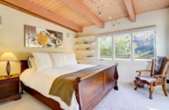 Elegant Bay Area Escape Oakland Hills Views, Chef's Kitchen, Claremont Hotel