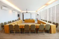 ذي ون هوتل ماكاسار فنادق في Makassar District