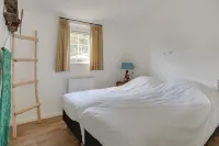 Bungalow with a Terrace at Bedafse Bergen Hotels in Oss