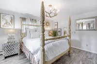 Charming Ranch on the Cape