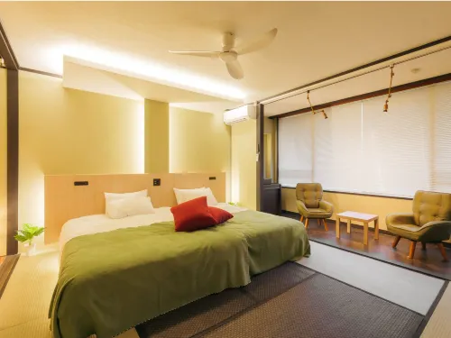 Hakone Gora Guam Dog