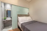 Lively Hotel City Center Surabaya Hotels near Mushola At-Taubah