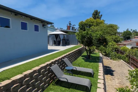 Charming 3-bedroom house with WiFi, AC in welcoming La Mesa