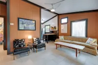 Modern Little Bear Cottage at Santeetlah Lake!