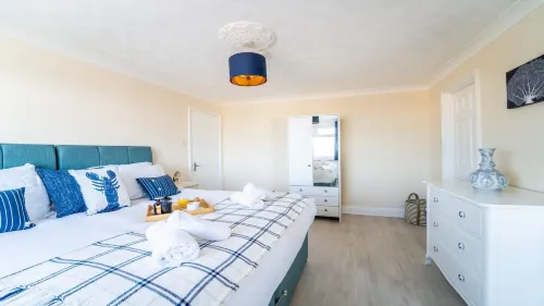 Stunning Sea View Penthouse – 2 Bedroom – 2 Bathroom