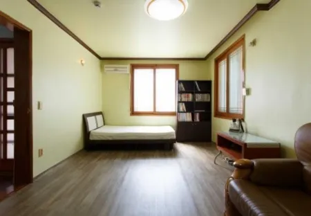 Cheongdo Gangbyeon Dolgorae Pension