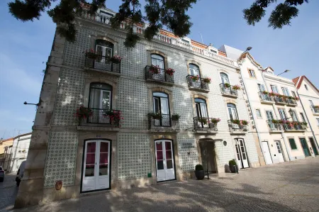 Hotel Solaris Отели рядом со станцией Setubal Railway Station