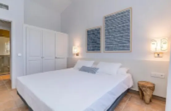 โรงแรมคาลาลลงกา โรงแรม เมนอร์กา