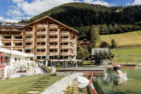 Thermenwelt Hotel Pulverer