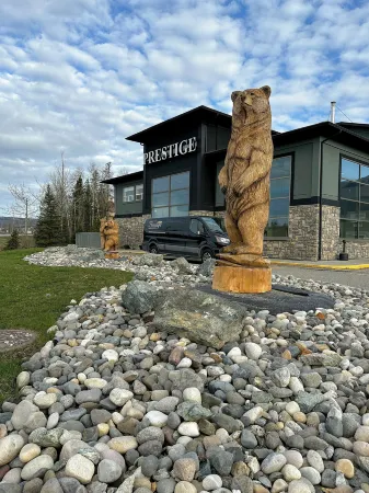 Prestige Prince George Lodge Отели рядом с достопримечательностью «Lil Hoppers Play Cafe»