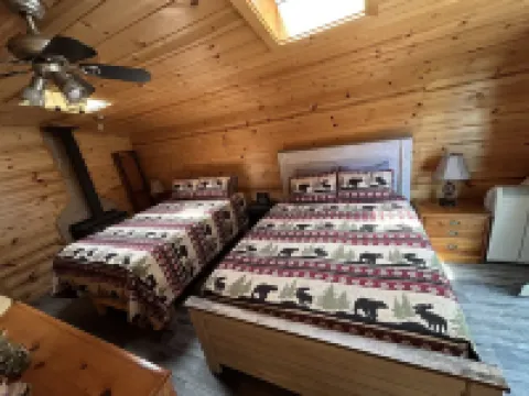 “Cassie’s Cabin”Cozy cabin in Crown King