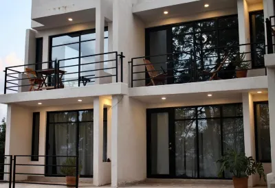 Casa Madera 2B Estancia a la orilla de la Barranca los Jilgueros...Espectacular!  호텔