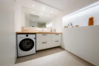 Highlight in Mühldorf - Come4stay Stadtblick - 2 Zimmer Wohnung I bis zu 4 Gäste Hotels in Muhldorf