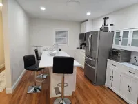 Luxurious 8-bedrooms APT., two suites in Malden MA close to Cambridge, Boston MA