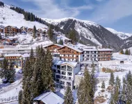 Chalet in Königsleiten Near Alpine Peaks