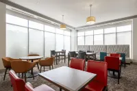 Hilton Garden Inn Cleveland Downtown - sarapan
