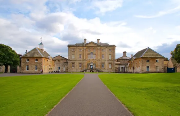 唐克斯特中心丹濃美居酒店