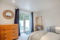 Annedd Lon: 4 Bed house with sea views and a short walk to the beach and village