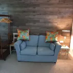 Thistles - Private Entrance Studio