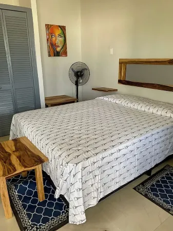 CharmingTropical beach retreat at Hellshire Beach Suite 2