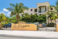 Island Vibes at Elegancia