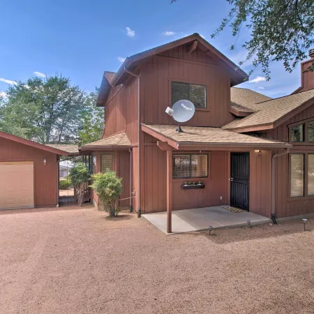 Forest-View Retreat in Payson, Close to Hiking!
