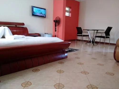Migingo Suites Entebbe Airport & Lake view Gem