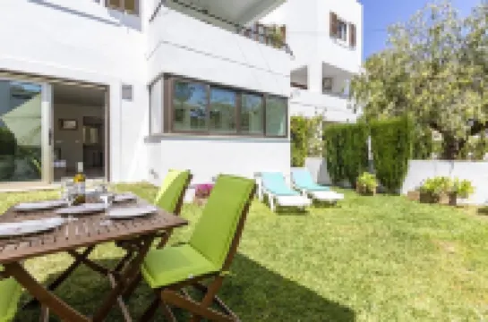 Apt. Franca, near the beach. 300 m, Pool, Wifi, A/C Terrasse and private garden