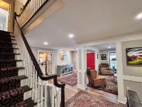 Four Columns Inn Hotels in Windham County