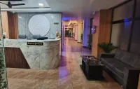 Hotel Royal Palace in Hotels in Kheda