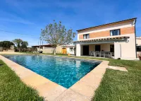 Can Candiu. Establecimiento de 2 Casas Enteras