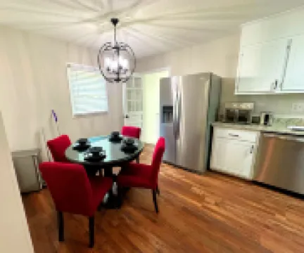 3-bedroom house in brilliant Rocky Mount with AC, WiFi