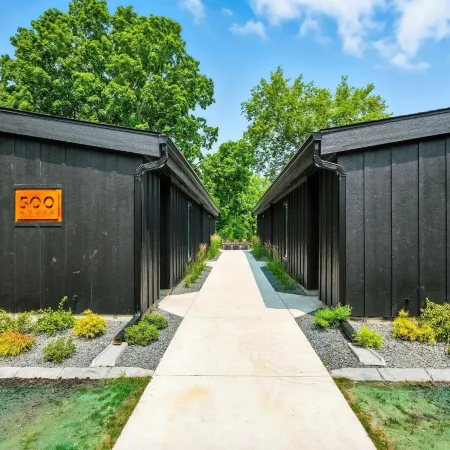 500 House - Unit B 2 Bedroom Townhouse